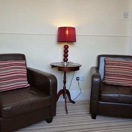 Cornerways Guest House ランディドノー エクステリア 写真
