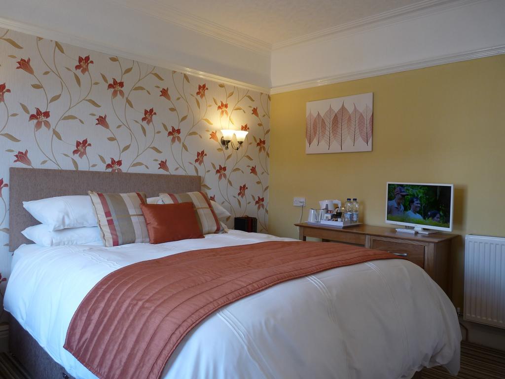 Cornerways Guest House ランディドノー エクステリア 写真