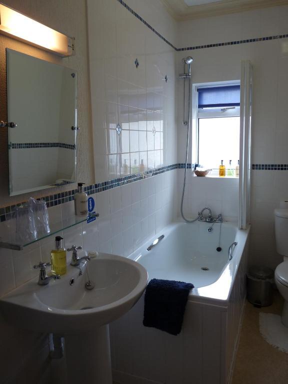 Cornerways Guest House ランディドノー 部屋 写真